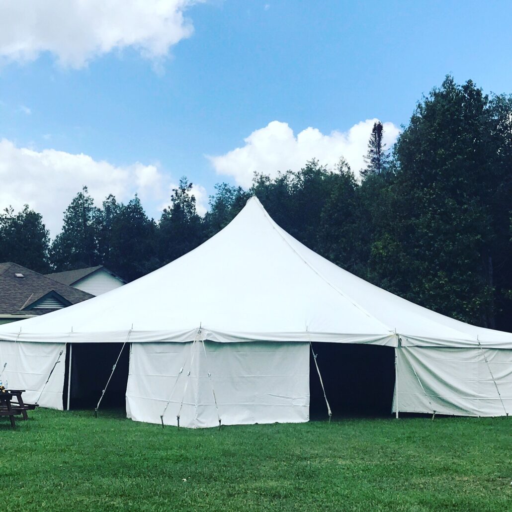 40x40 pole tent